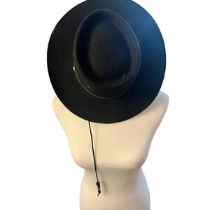 MENS WOOL BLACK WESTERN HAT WITH BEADED CHIN STRAP SIZE MEDIUM